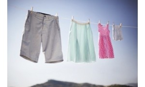 7 bí quyết giặt quần áo bằng máy giặt không bị nhăn
